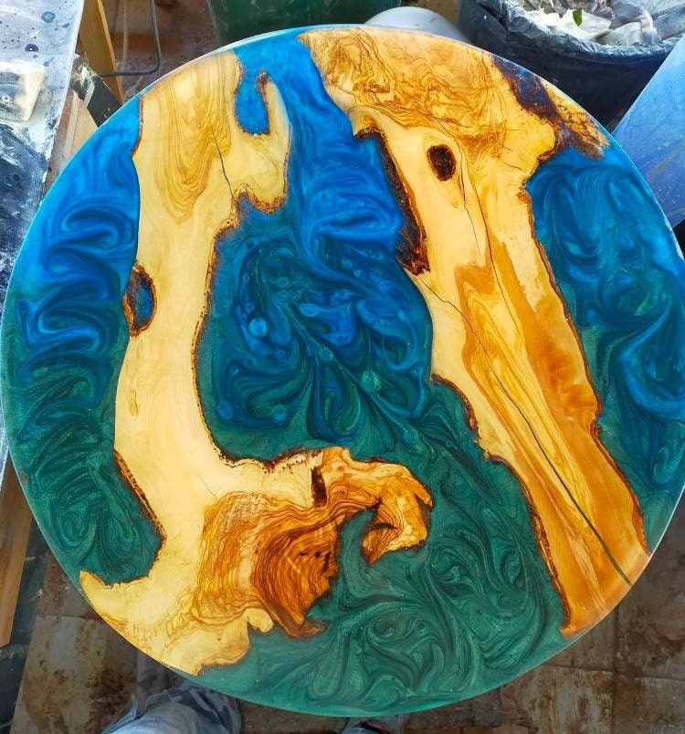 Colorful Epoxy Resin Tabletops