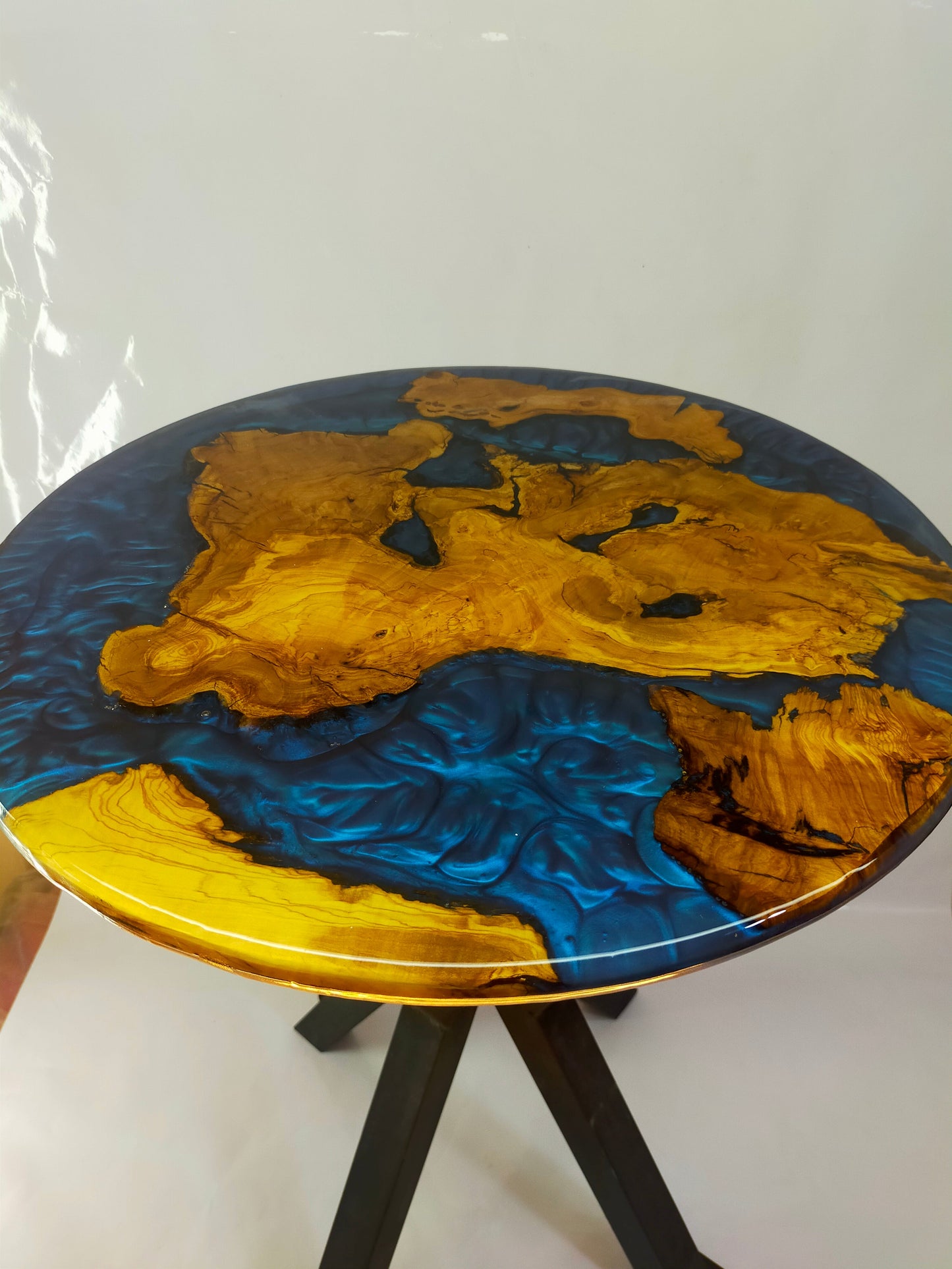 Epoxy Resin & Wood Table Top - Metallic Bicolor