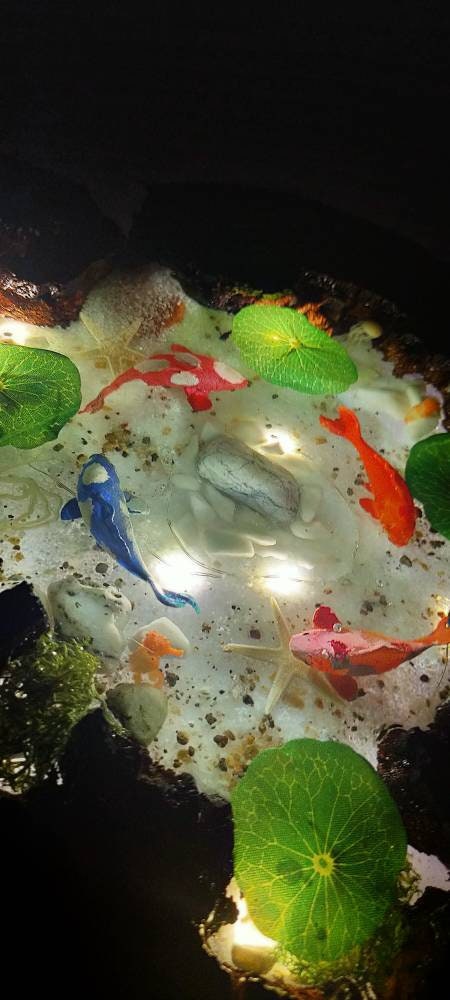 Koifish in resin, gift for friend, Aquarium Look 3D fish pond, Housewarming gift